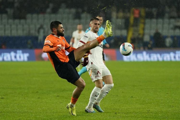 Galatasaray, Başakşehiri yendi Zirvede yerini sağlamlaştırdı