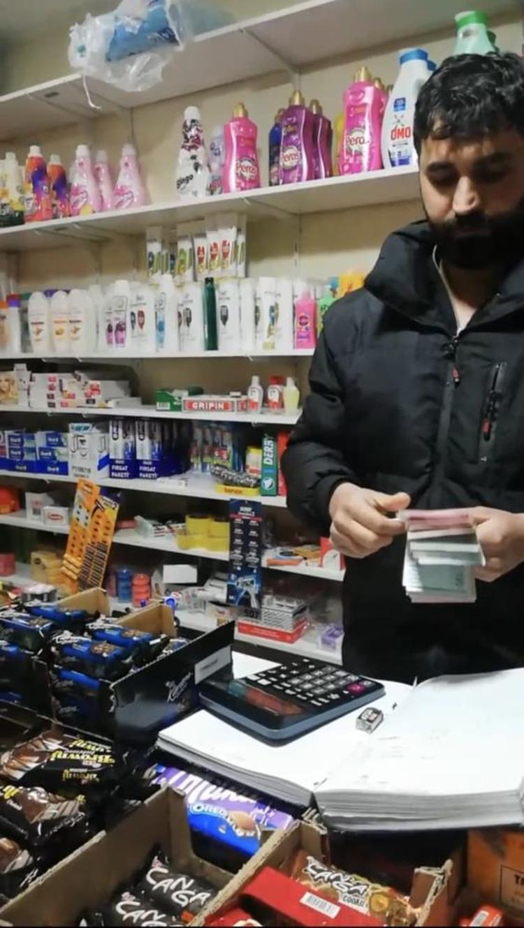 Bitliste ecdat geleneği hayata geçirildi Hayırseverler, Bitliste Zimem Defteri ile ihtiyaç sahiplerinin borçlarını kapattı