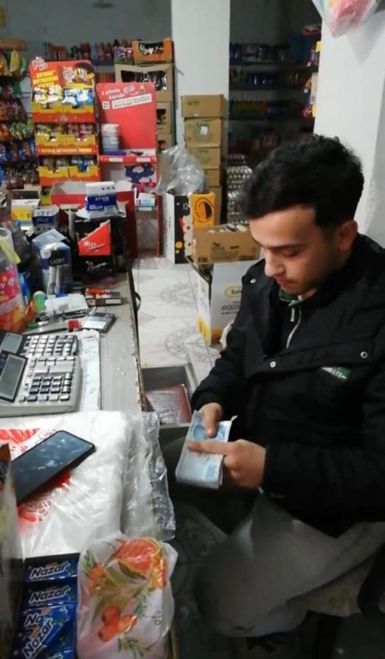 Bitliste ecdat geleneği hayata geçirildi Hayırseverler, Bitliste Zimem Defteri ile ihtiyaç sahiplerinin borçlarını kapattı