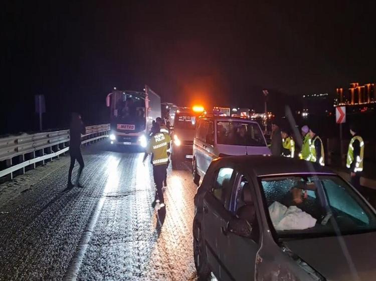Kaza yerine giden sağlıkçılar araba çarptı 2’si sağlıkçı 10 yaralı