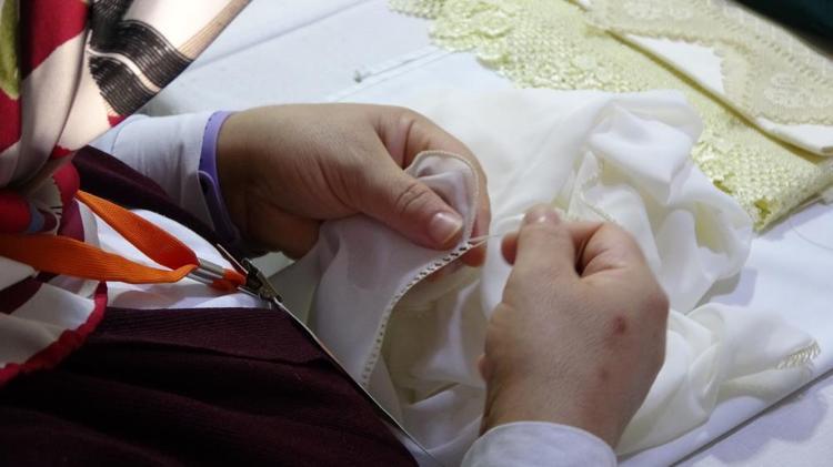 Trabzonlu büyükanneler iğne oyasıyla gelir sağlıyor Unutulmaya yüz tutan motifleri yeniden yaşatıyorlar