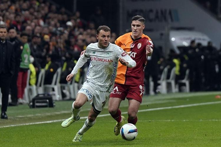 Galatasaray Konyaspor maçında 3 puan tek golle geldi