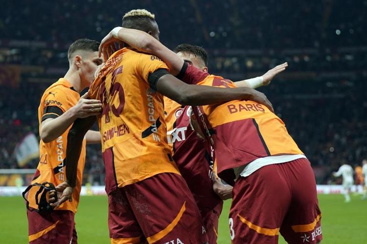 Galatasaray Konyaspor maçında 3 puan tek golle geldi