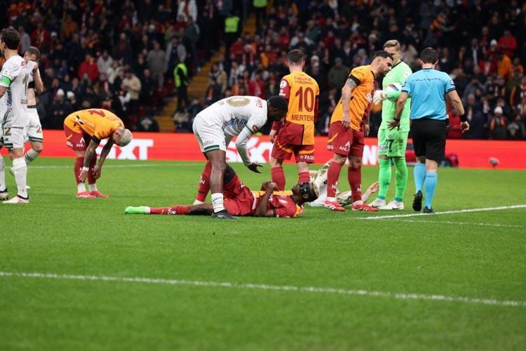 Galatasaray Konyaspor maçında 3 puan tek golle geldi