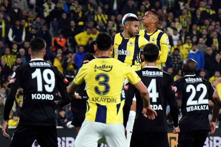 Osayi-Samuel gidiyor, yeni sağ bek belli oldu Ognjen Mimovic ile anlaşma sağlandı