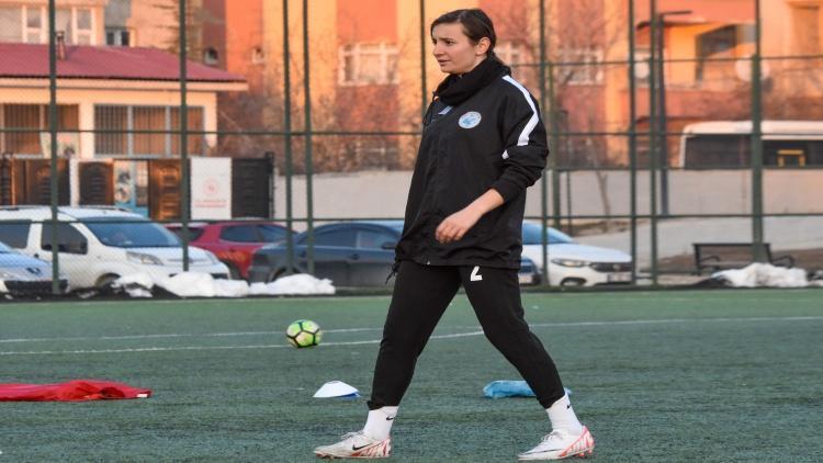 Futbol sevgim beni motive ediyor