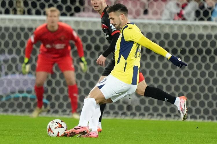 Fenerbahçenin yeni sağ beki hayırlı olsun Talisca, Diego Carlos, Skriniar sonrası bir bomba daha