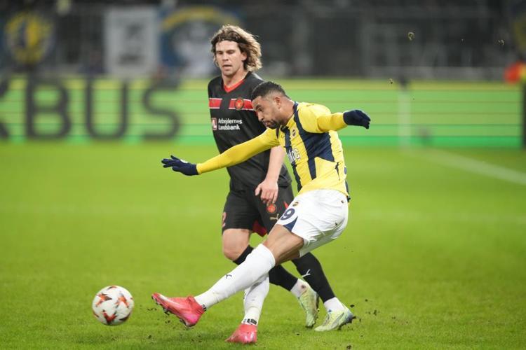 Fenerbahçenin yeni sağ beki hayırlı olsun Talisca, Diego Carlos, Skriniar sonrası bir bomba daha