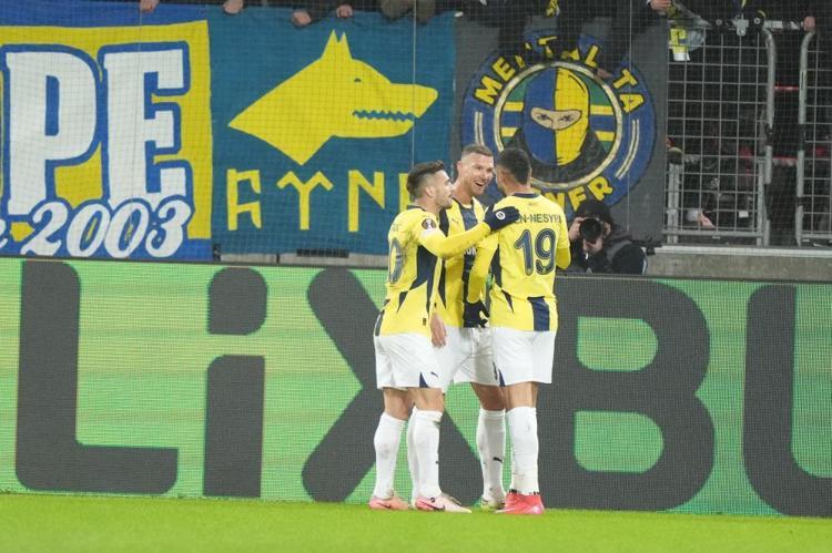 Fenerbahçenin yeni sağ beki hayırlı olsun Talisca, Diego Carlos, Skriniar sonrası bir bomba daha