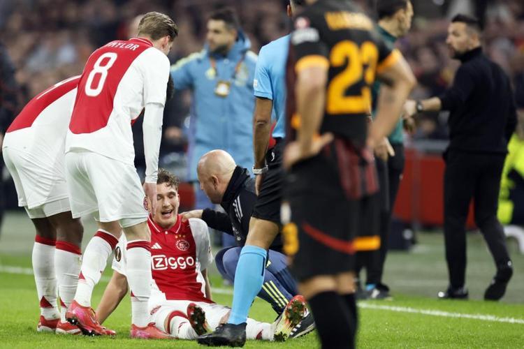 Ajax maçı sonrası Okan Buruk kapıyı gösterdi Kerem Demirbay, Elias Jelert derken bomba ayrılık