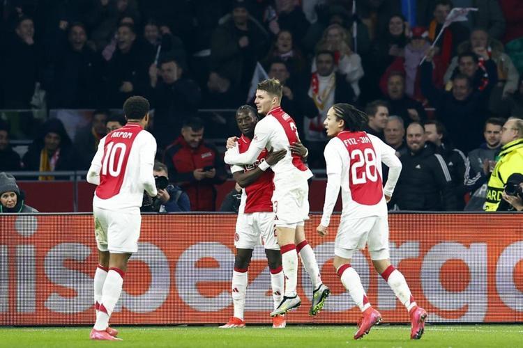Ajax maçı sonrası Okan Buruk kapıyı gösterdi Kerem Demirbay, Elias Jelert derken bomba ayrılık
