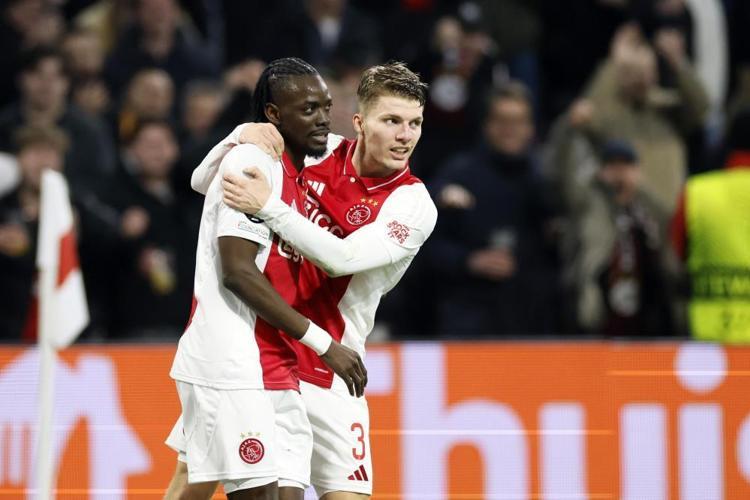 Ajax maçı sonrası Okan Buruk kapıyı gösterdi Kerem Demirbay, Elias Jelert derken bomba ayrılık