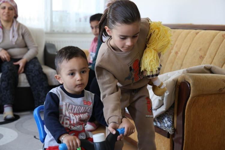 O gün evimizde son akşam yemeğimizi yedik