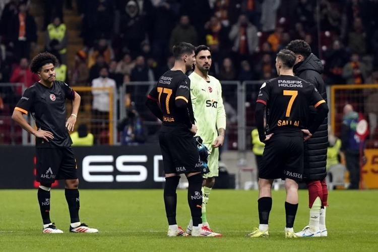 POZiSYONU EN DOĞRU YORUMLAYACAK KiŞi VAR HAKEMi iDi