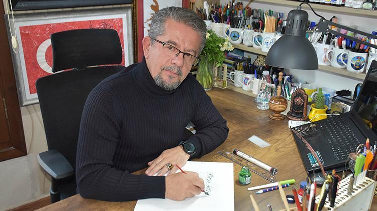 İzmirde emekli astsubay, kaligrafi sanatını yaşatıyor
