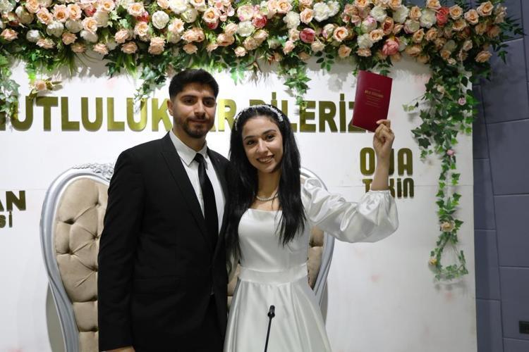 Adanada nikah salonlarında 14 Şubat yoğunluğu