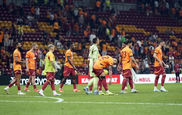 Galatasarayda Yunus Akgün krizi Dursun Özbek dayanamadı, Barış Alper Yılmaza yaptığını yapacak