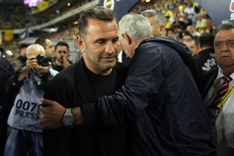 Galatasaray-Fenerbahçe derbisinin hakemi belli oldu İşte derbinin sürpriz VAR hakemi