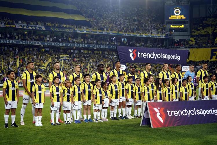 Galatasaray-Fenerbahçe derbisinin hakemi belli oldu İşte derbinin sürpriz VAR hakemi