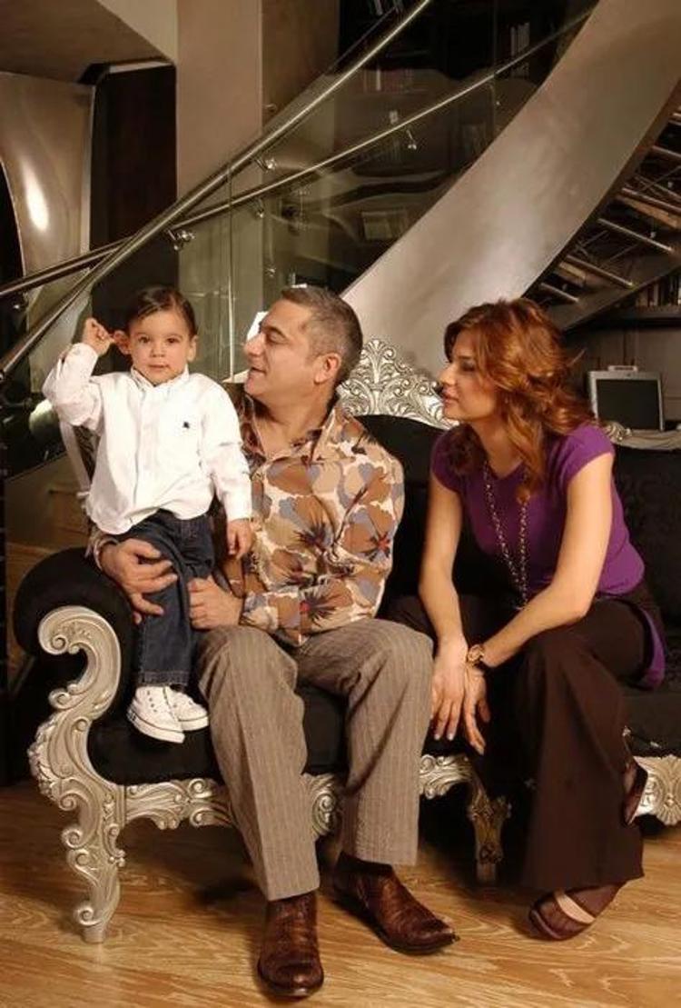 Mehmet Ali Erbil acı haberi sosyal medyadan duyurdu Başımız sağolsun