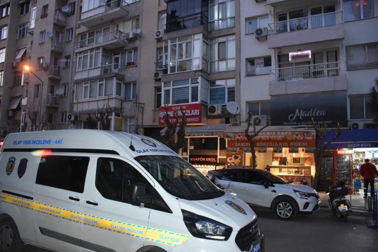 İzmirde dehşete düşüre olay Diş hekimini tabancayla başından vurdu, videosunu çekip annesine gönderdi