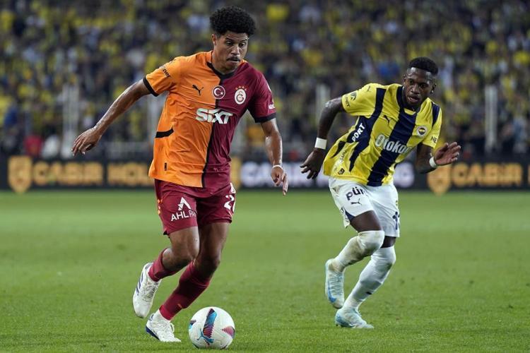 Galatasaray-Fenerbahçe derbisinin favorisini açıkladı: Oyun gücü ve form durumuyla bir adım önde