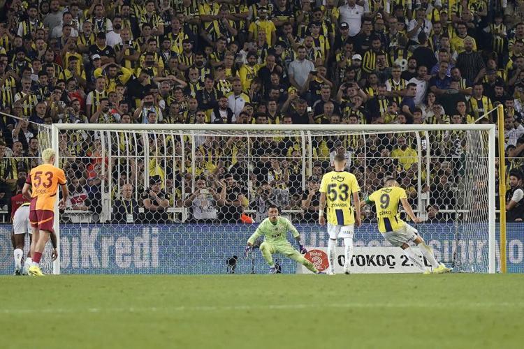 CEYHUN FERSOY: 2-1 VEYA 3-2 F.BAHÇE KAZANIR | DİĞER TAKIMLARIN GÜNAHI NE