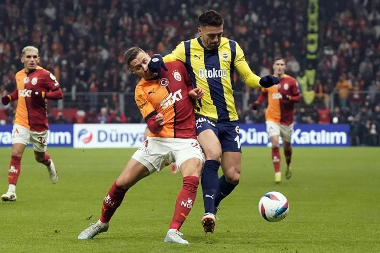 Okan Buruk kendini tutamadı, Mourinhoya fena ayar çekti: Uzun uzun ağladı, devam etsin