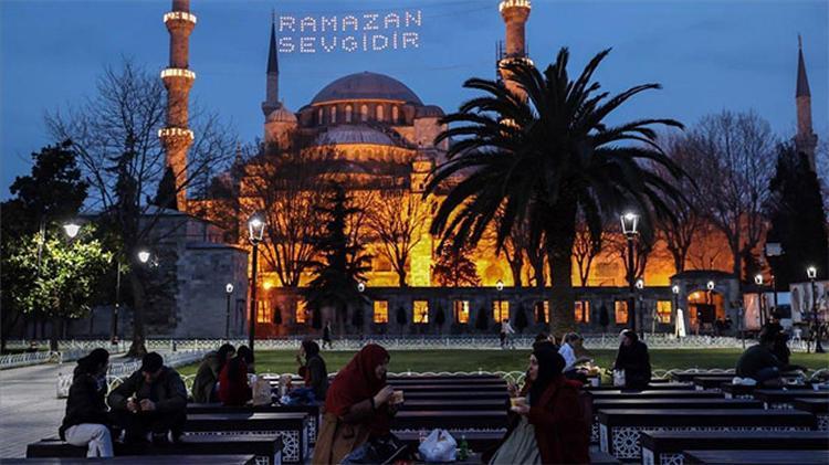 İftar (Oruç) Mesajları 2025 | Ramazan için kısa, uzun, resimli ilk hayırlı iftarlar sözleri
