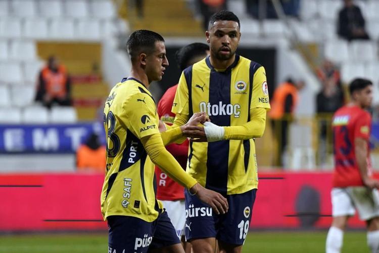 Osayi Samuel, Fenerbahçeyle anlaşamadı Ayrılığı açıkladılar, Mourinho kapıya koydu