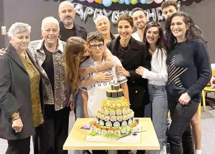 UZAY 13 OLDU