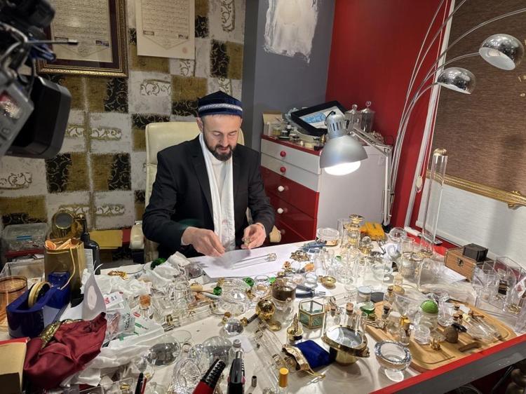 Kadir Gecesinde hayatı değişti Bilgisayar mühendisi mesleği bıraktı, kendini bu işe adadı