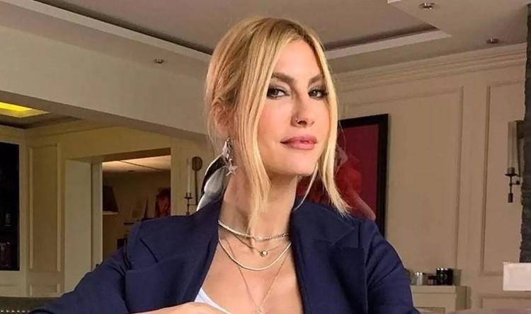 Çağla Şıkelin sıradışı kahvaltısı Sosyal medyanın diline düştü