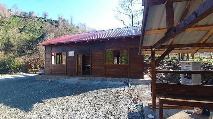 Çobanlıktan muhtarlığa Rizeli muhtar köyü için yüzlerce hayvanını satıp sosyal tesis yaptırdı