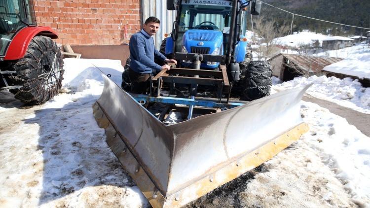 Özel aparat üretti, karlı yolları aştı Kastamonu muhtar sosyal medyada gündem oldu