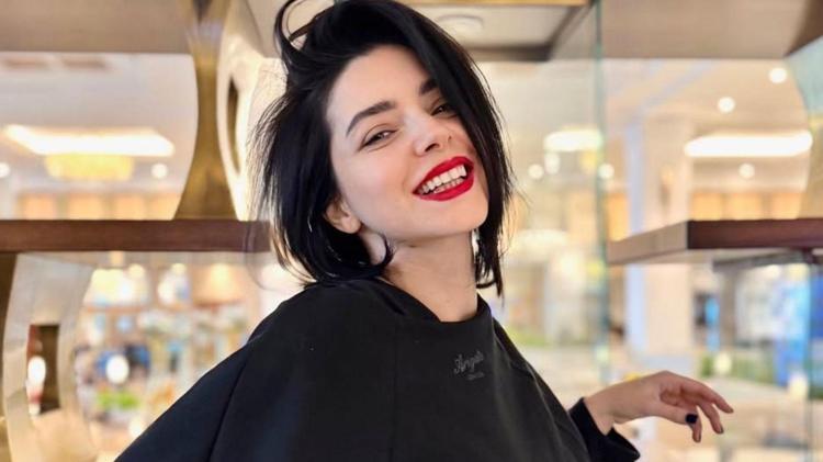 Merve Boluğur erkekte neye dikkat ettiğini açıkladı