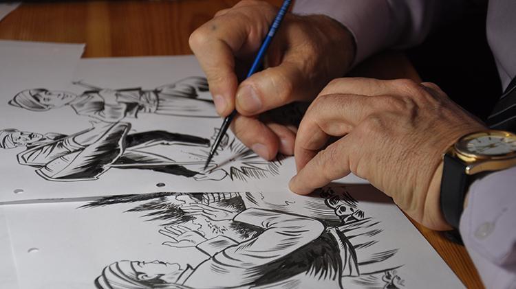 Türk kahramanlarını çizdiği karikatürlerle canlandırdı Eskişehirli sanatçı Bahattin Atak çizgi romanlarıyla tarihe ışık tutuyor