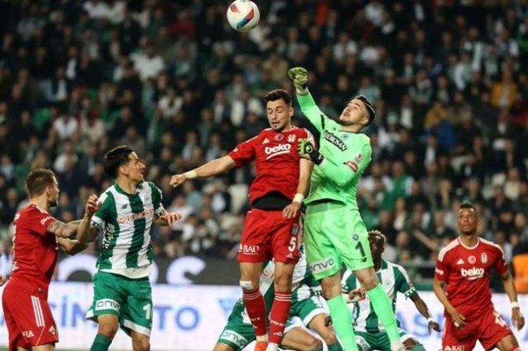 Beşiktaşta 122 yıllık gelenek bozuldu