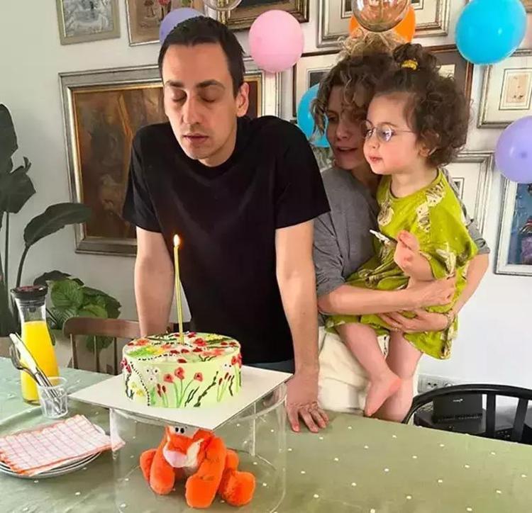 EKRANLARA DÖNECEK Mİ