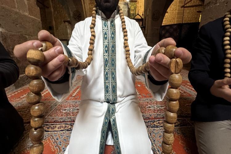 700 yıldır korunuyor 1111 taneli tespih afet ve musibetlerde zikirlere eşlik ediyor