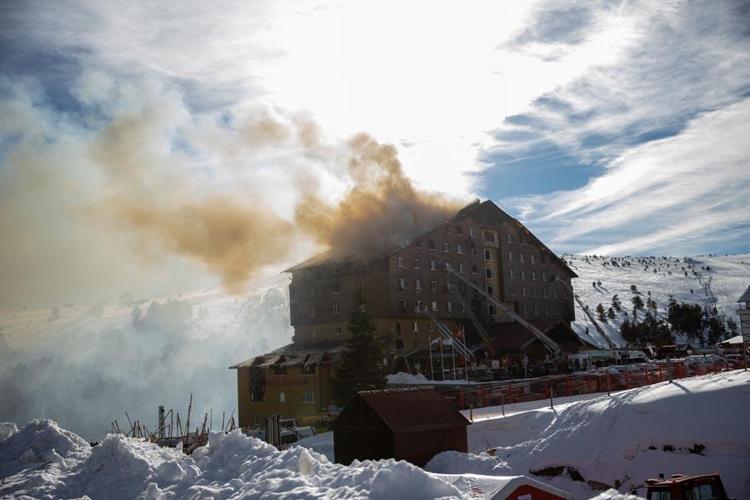Kartalkayadaki Grand Kartal Otel yangınına ilişkin bilirkişi raporu hazırlandı