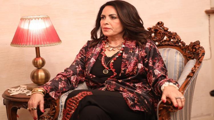 “SEN MERYEM’İ SEVİYORDUN, ALYA GELENE KADAR…”