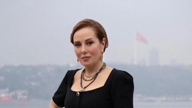 YORUM YAĞIYOR