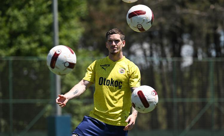 Ryan Kent bombası 5 ay sonra patladı Yeni takımı herkesi çok şaşırtacak