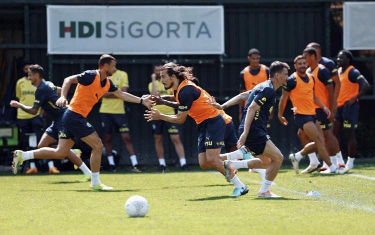 Jayden Oosterwoldeyi dünya devine yazdılar Fenerbahçede erken ayrılık