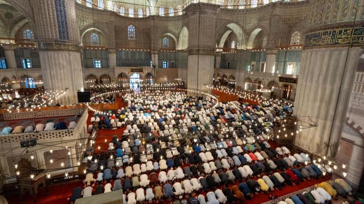 Bayram Namazı Kaçta Bayram Namazı Saat Kaçta Namaz Saatleri İl İl Bayram Namazı Saatleri