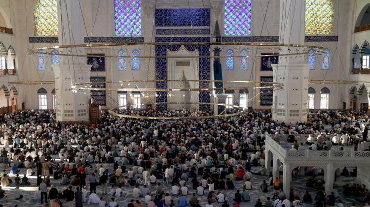 Bayram Namazı Kaçta Bayram Namazı Saat Kaçta Namaz Saatleri İl İl Bayram Namazı Saatleri