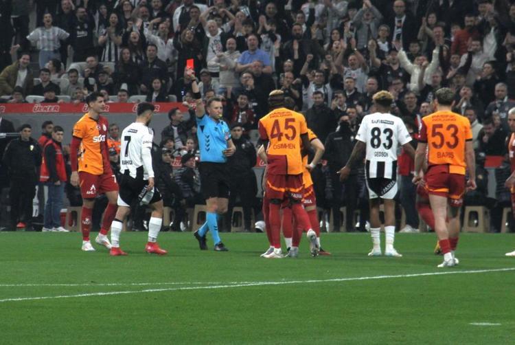 Victor Osimheni zor tuttular Beşiktaş derbisi sonrası çıldırdı: Olay hareket, Muslera araya girdi