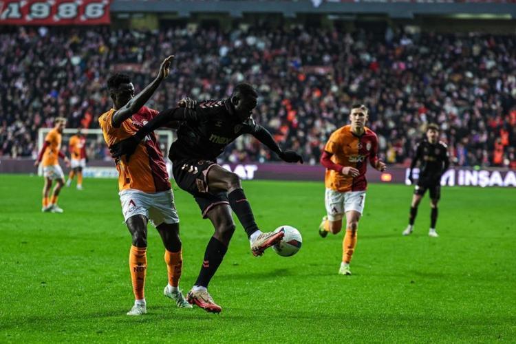 Victor Osimhen dayanamadı, itiraf etti Olay ayrılık sözleri: Galatasaray kalbimde olacak, sezon sonu...