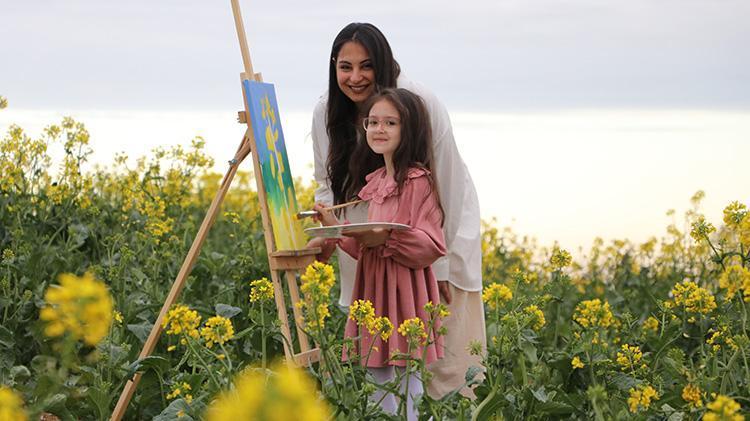 8 yaşındaki minik ressam 3. sergisine hazırlanıyor